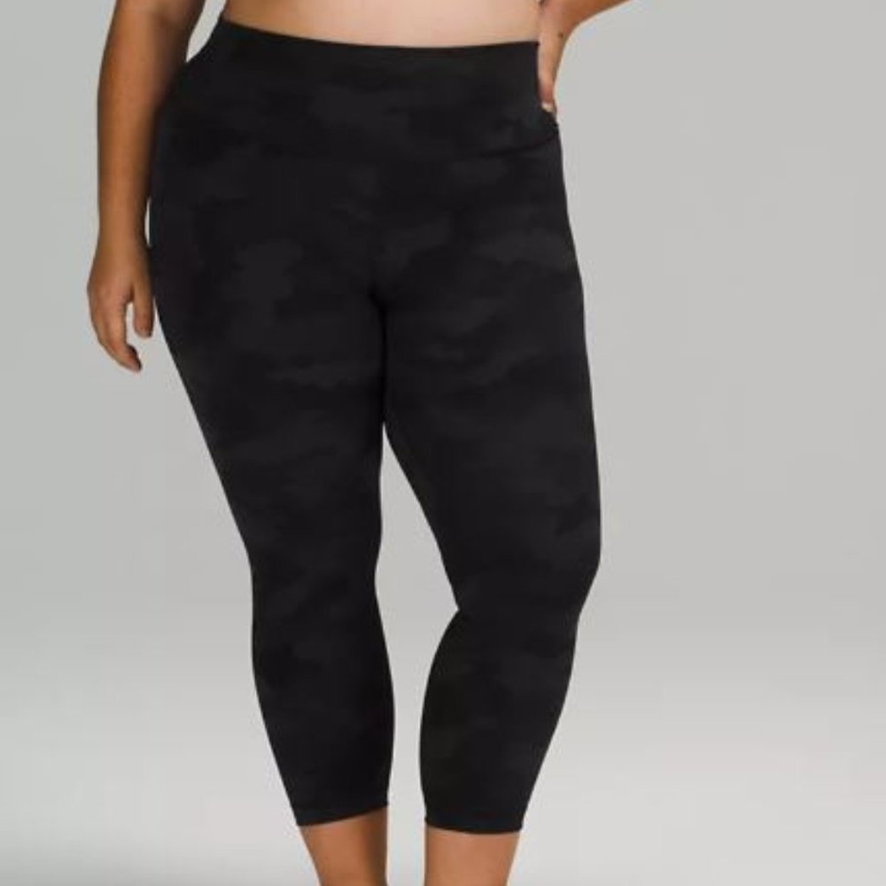 Lululemon Wunder Under High-Rise Crop 23" Full-On Luxtreme
